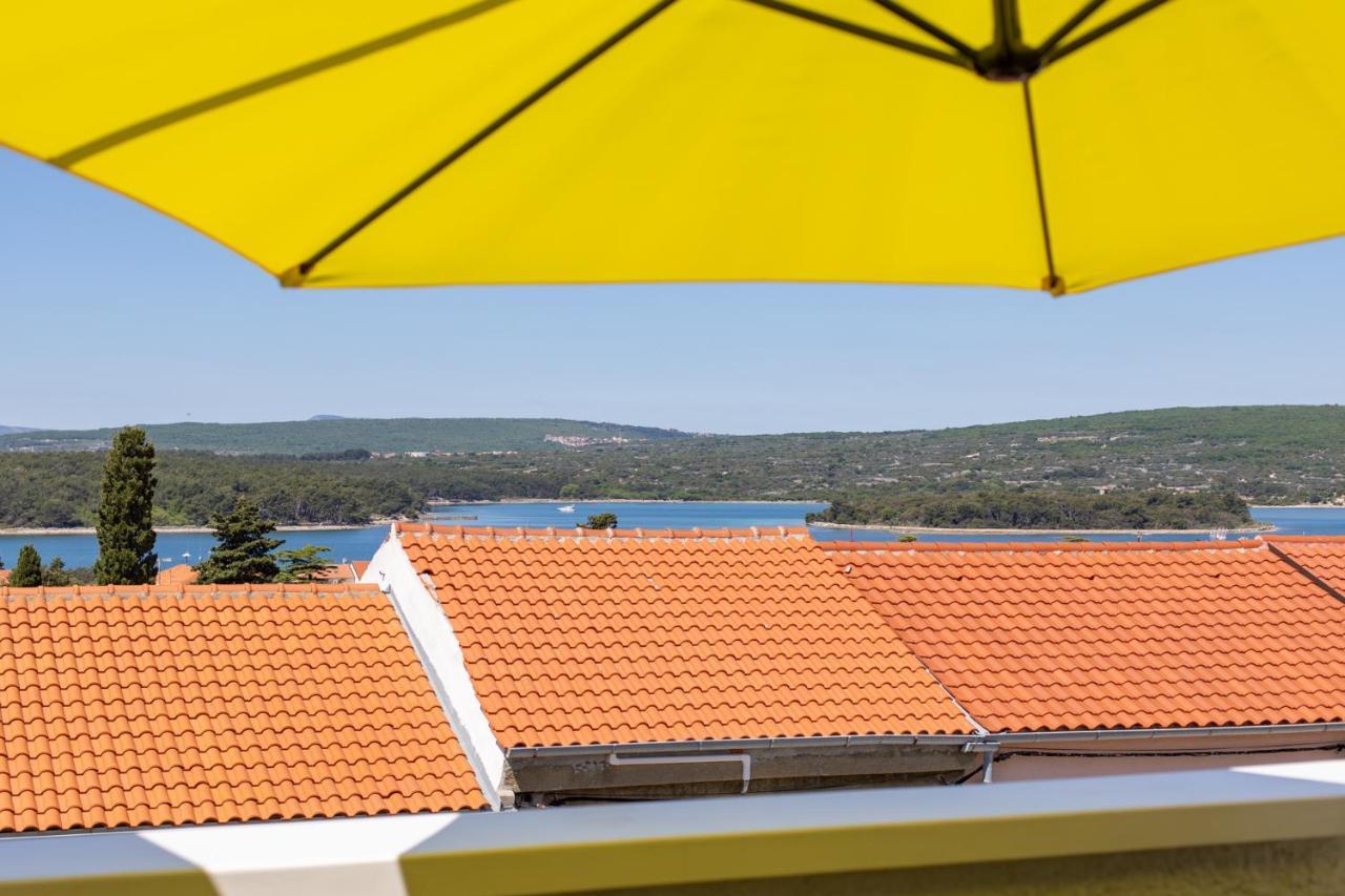 The Rooftop Apartment Punat Bagian luar foto